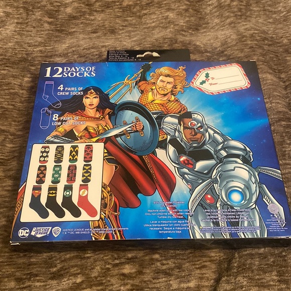 DC Comics Superhero Justice League 12 Days‎ Of Socks Batman Superman Flash - Picture 2 of 5